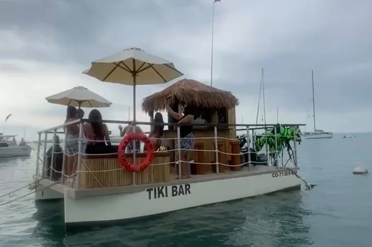 Tiki Boat en Perú